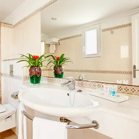 Grupotel Tamariscos Hotel