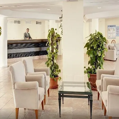 Grupotel Tamariscos 시우타데야